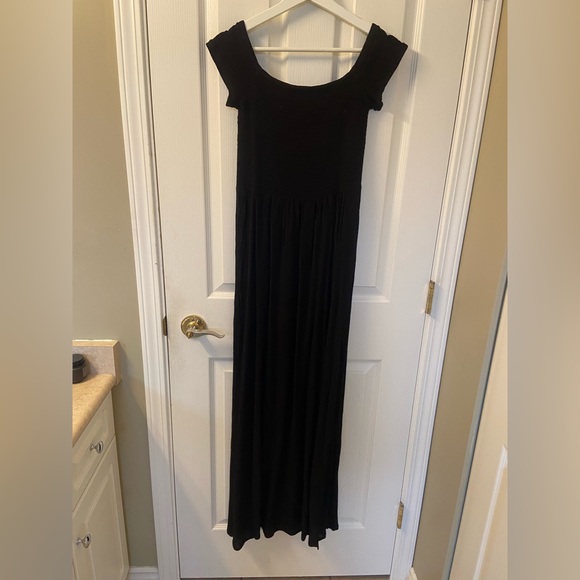 Augustine smocked off shoulder maxi dress - Picture 2 of 4